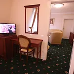 Humboldt Park & Hotell Karlovy Vary