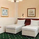 Hotell Humboldt Park & Karlovy Vary