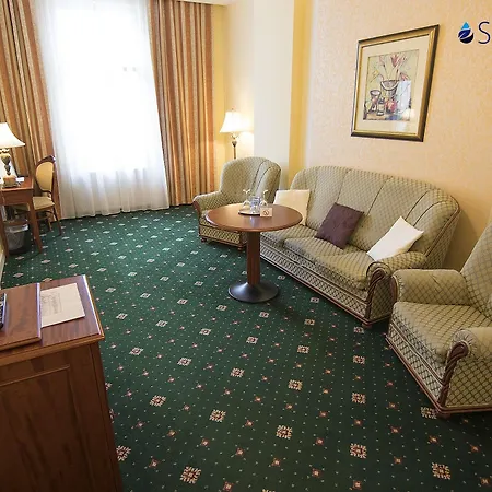Hotel Humboldt Park & 4*