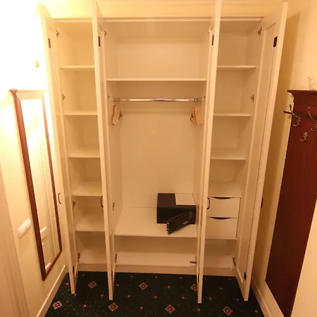 Hotel Humboldt Park & 4*