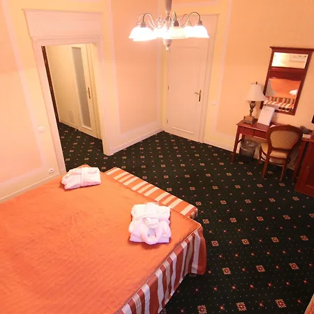Hotel Humboldt Park & 4*