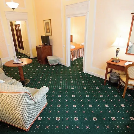 Hotel Humboldt Park &